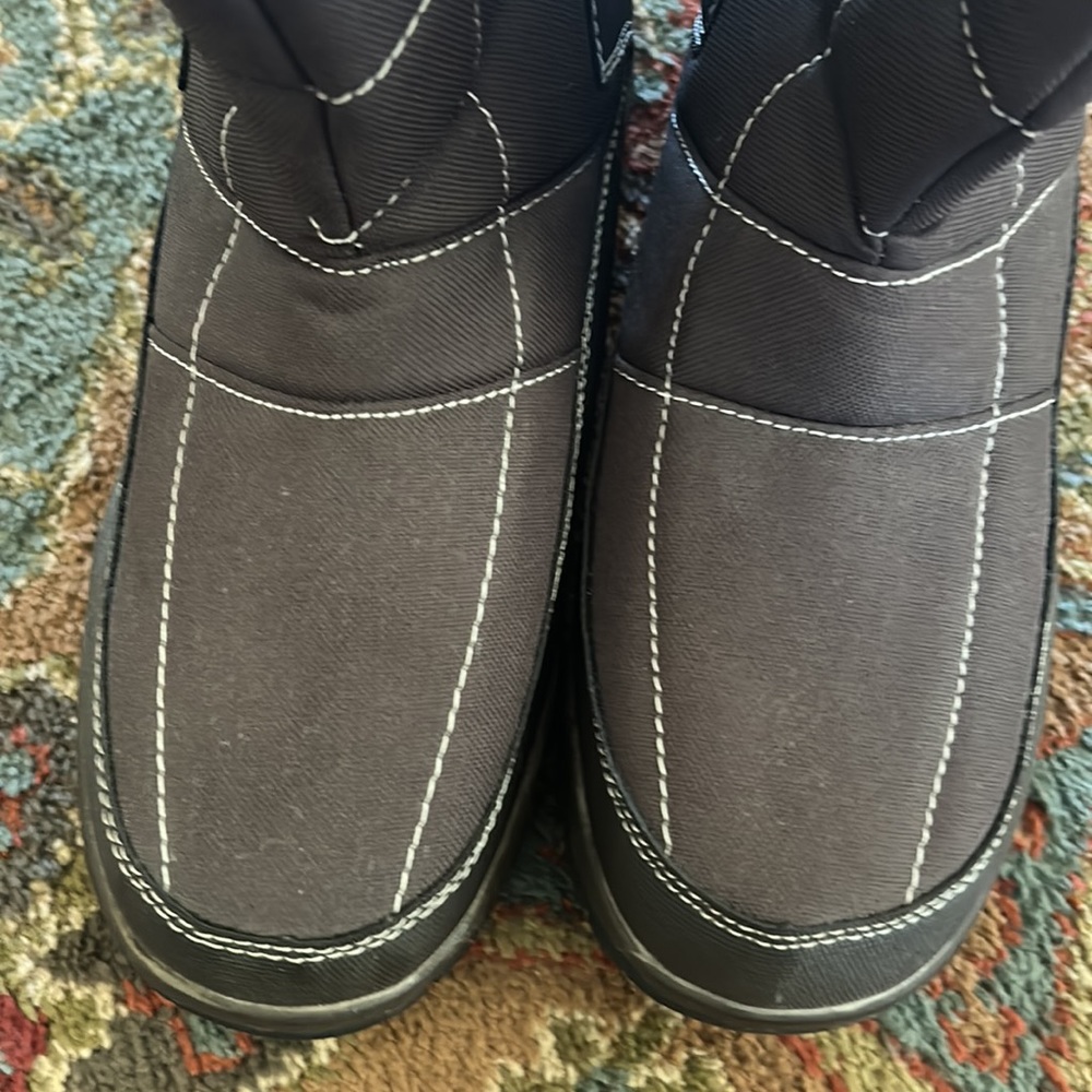 NWOT Itasca Vixen Quilted Boots Sz 8 - Picture 13 of 16